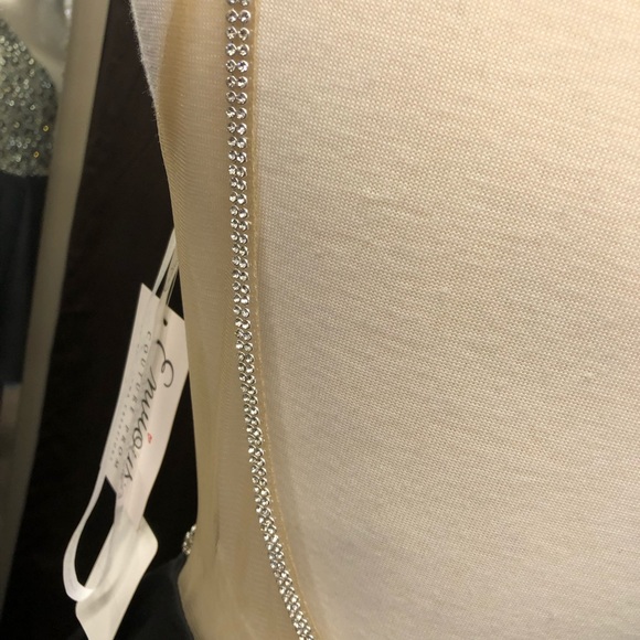 Stunning Envious Couture Short Formal Dress Size 8 - Picture 6 of 10